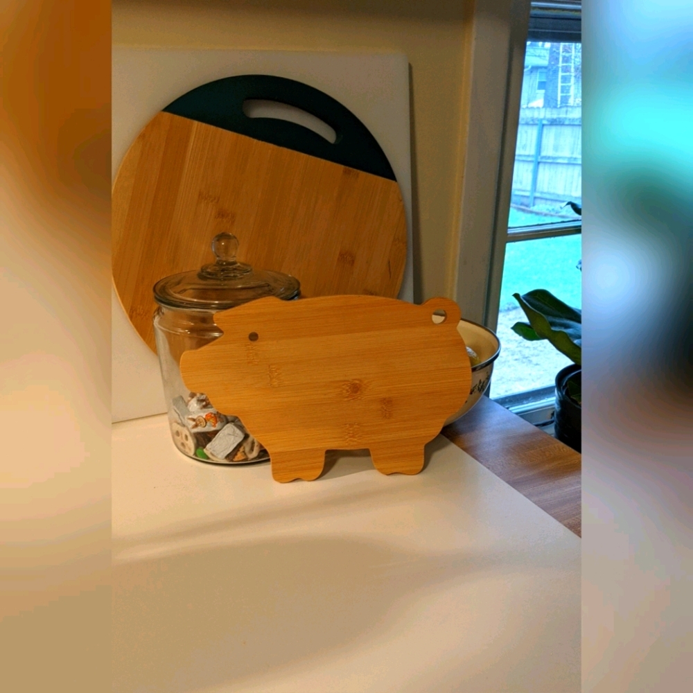 SOLD Pig Cutting or Serving Board
